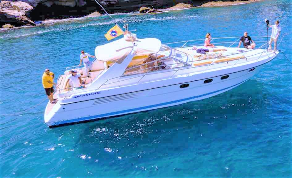 Motorjacht met schipper huren in Tenerife met Fairline 42